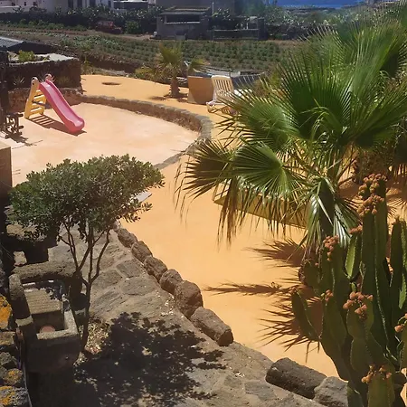 Apartment Scialu & Riscialu Pantelleria